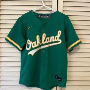 Child’s Oakland As jersey